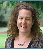 Headshot of Abigail Leeder smiling